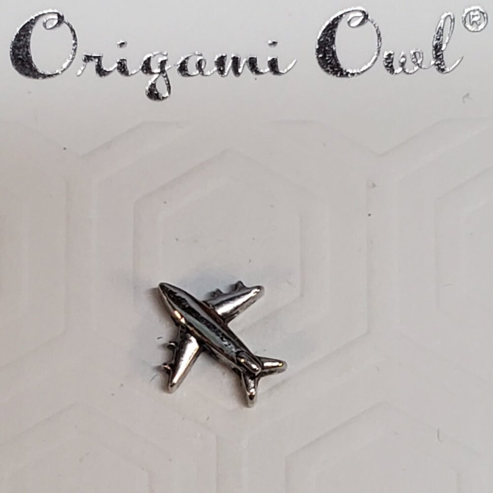 Origami Owl - Brand New Airplane Charm